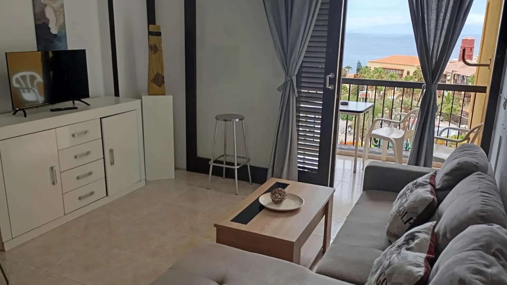 Apartments 6 Centre Las Americas For Holiday Playa de las Americas