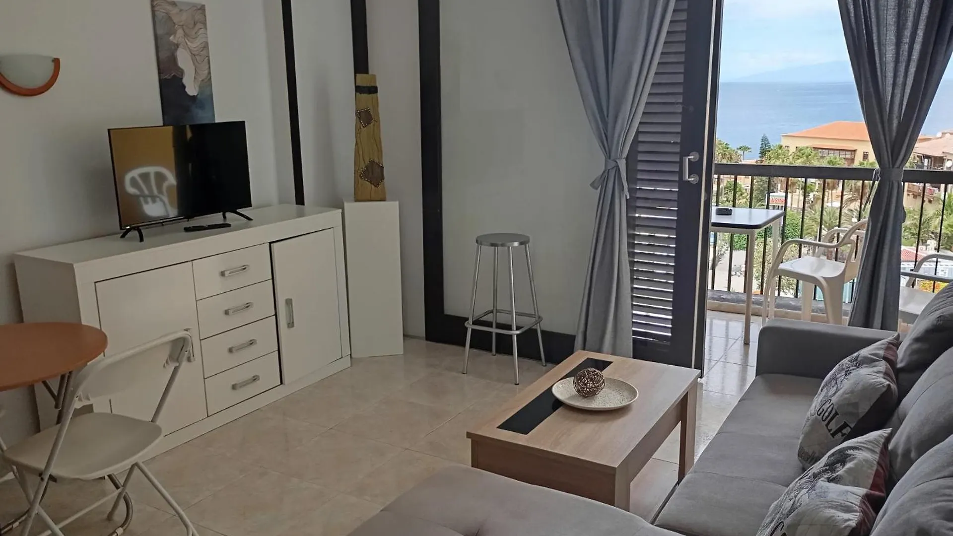 Apartments 6 Centre Las Americas For Holiday Playa de las Americas  0*, Playa de las Americas (Tenerife)